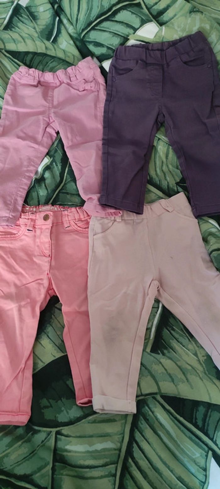 Lot 4 pantalons 18 mois