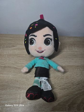 Peluche Vanellope Von Schweetz - Les Mondes de Ralph - Disneyland Paris