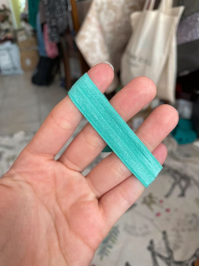 Lot de 11 bracelets pour poignets fins ou élastiques pour cheveux. - photo numéro 4