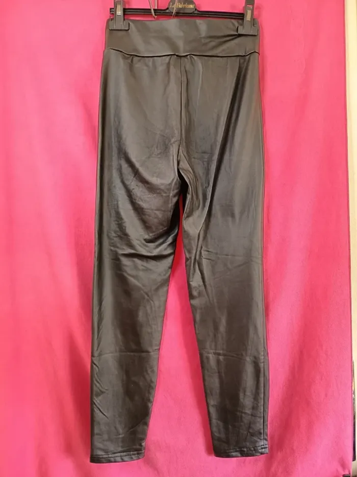 Legging simili. Marque Shein (A374) - photo numéro 3