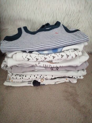 Lot vêtements bébé garçon 