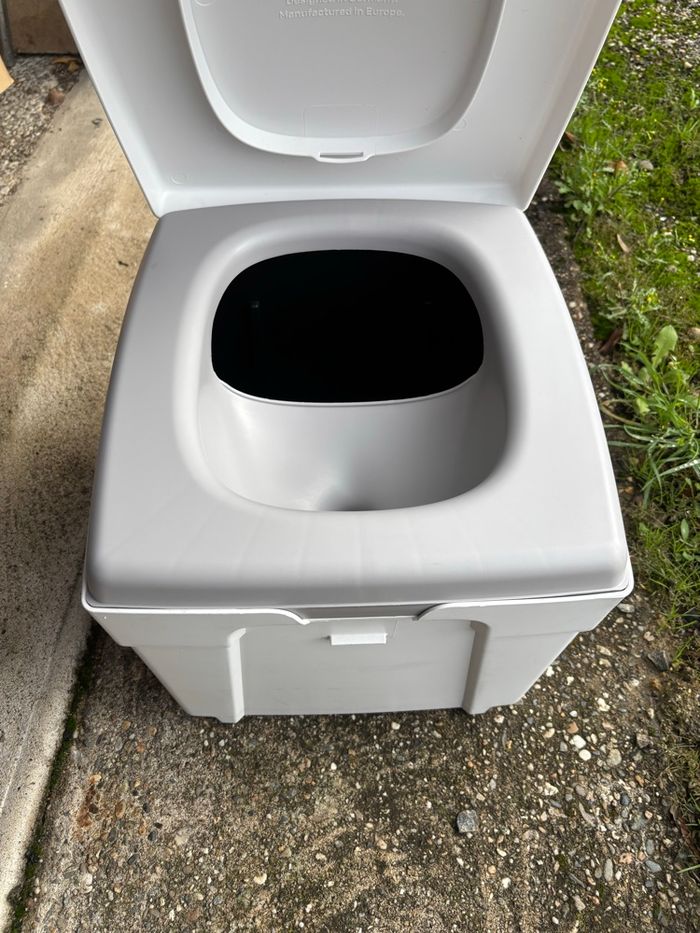 Toilette à séparation - photo numéro 2