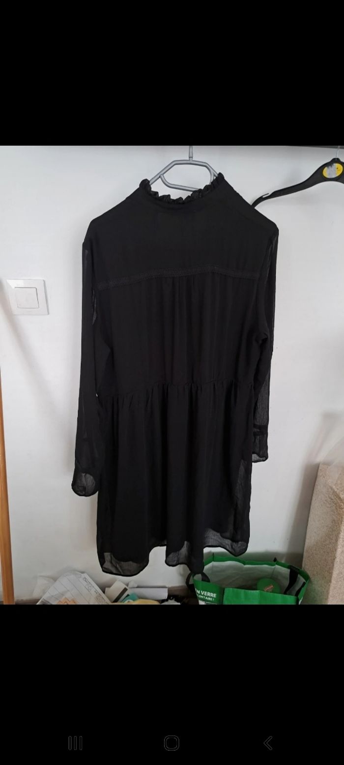 Robe courte - photo numéro 4