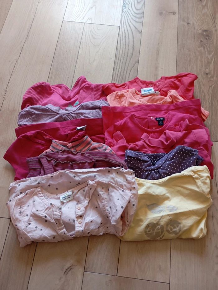 Lot de vêtements taille 12 mois