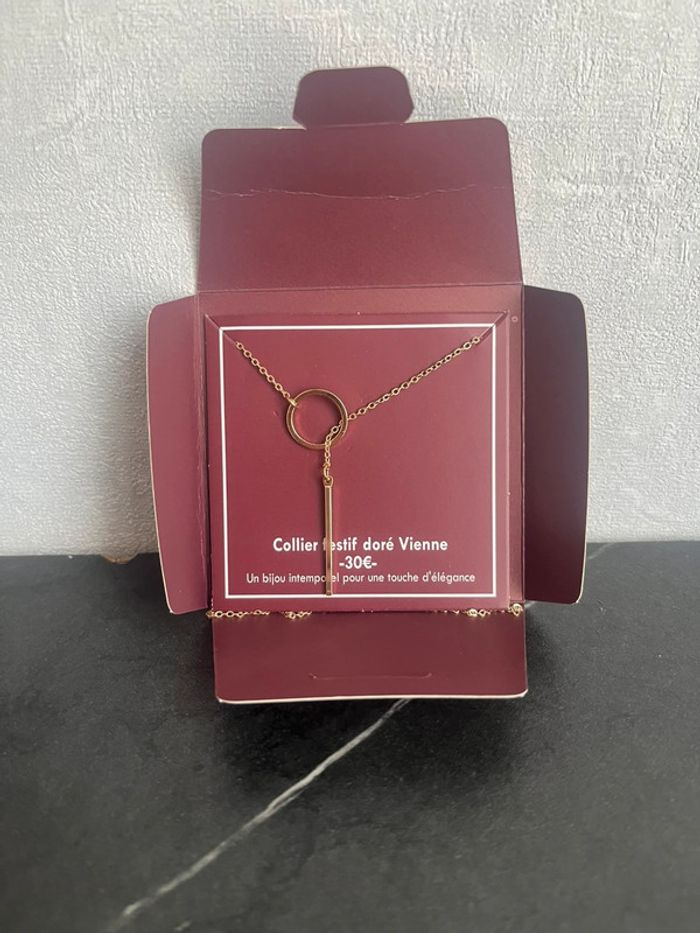 Collier Festif Doré – Modèle Vienne de chez Lamarthe Paris