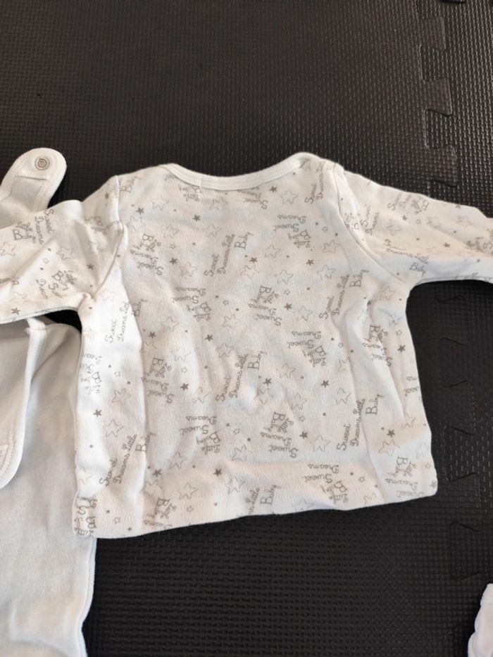 Ensemble salopette et tee-shirt - photo numéro 6