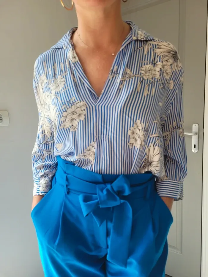 Chemisier zara fleuri bleu - photo numéro 2