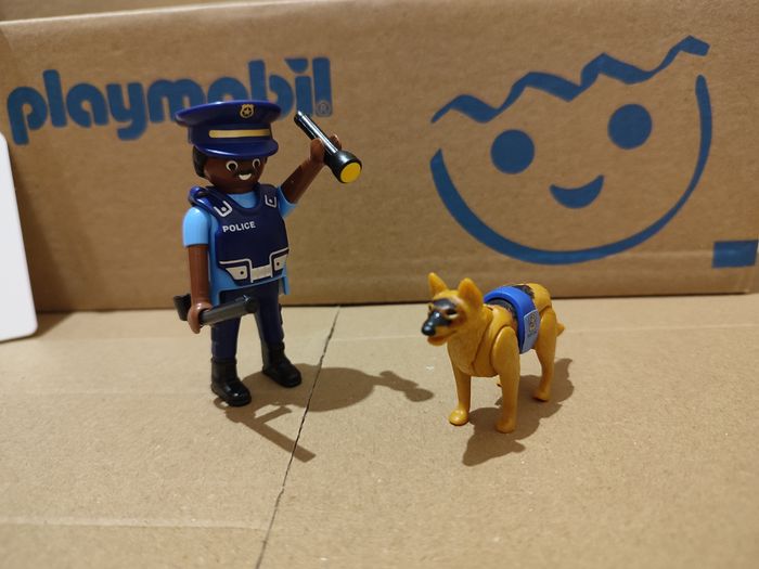 Playmobil 71162 policier et chien - occasion