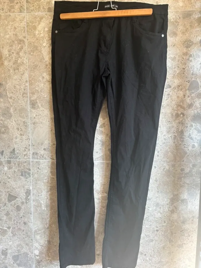 Jean noir Basic One neuf - photo numéro 3