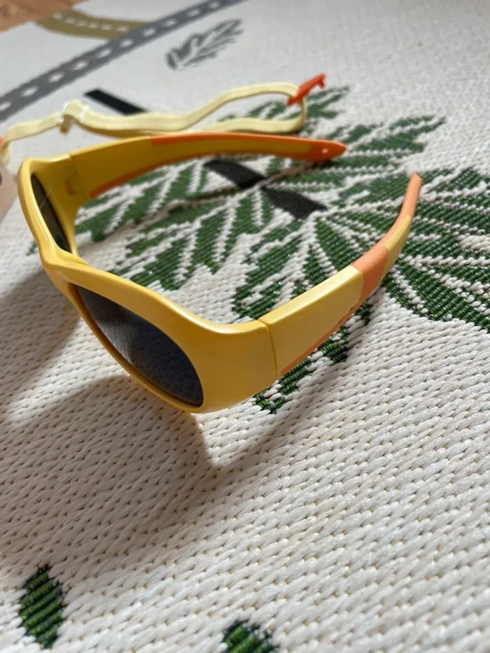 Lunettes soleil bébé - photo numéro 2