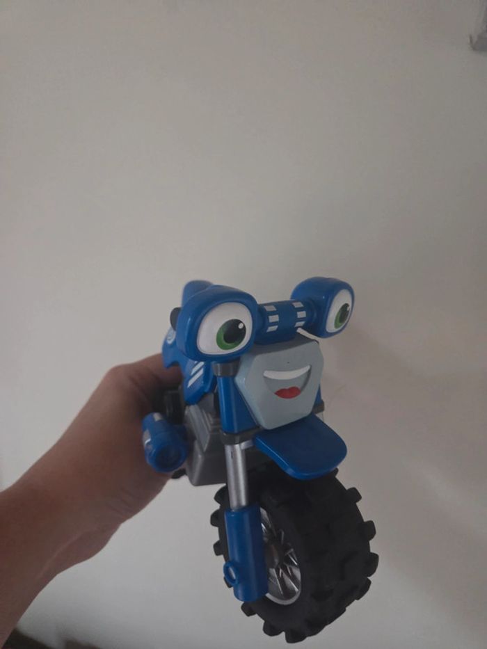Moto de Ricky zoom