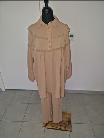 Ensembles beige