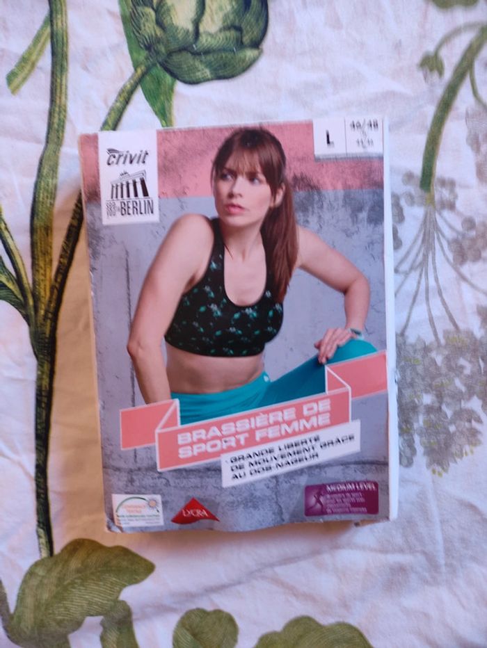 Brassière de sport Crivit noir vert Taille L 46/48 (Fr) - photo numéro 5