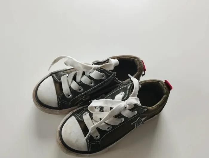 Chaussures 26 du pareil au meme - photo numéro 2