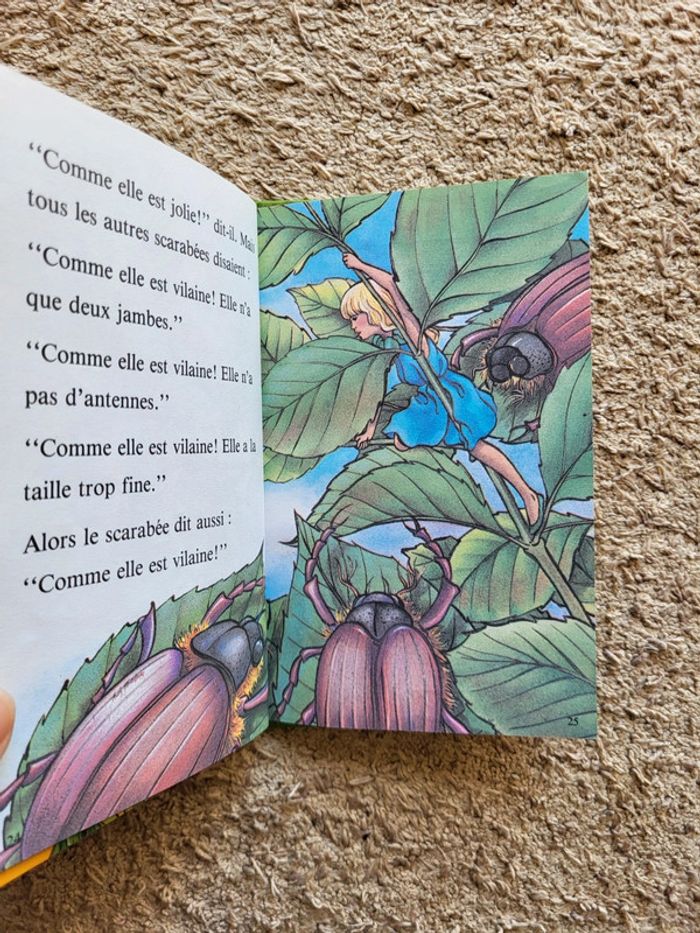 Livre enfant Poucette - Collection "Mes Contes Préférés" - Série Lady Bird 600 - photo numéro 8