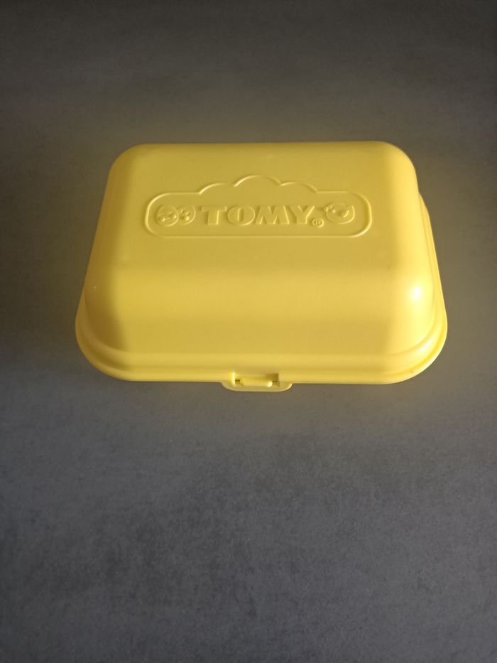 Jouets oeufs