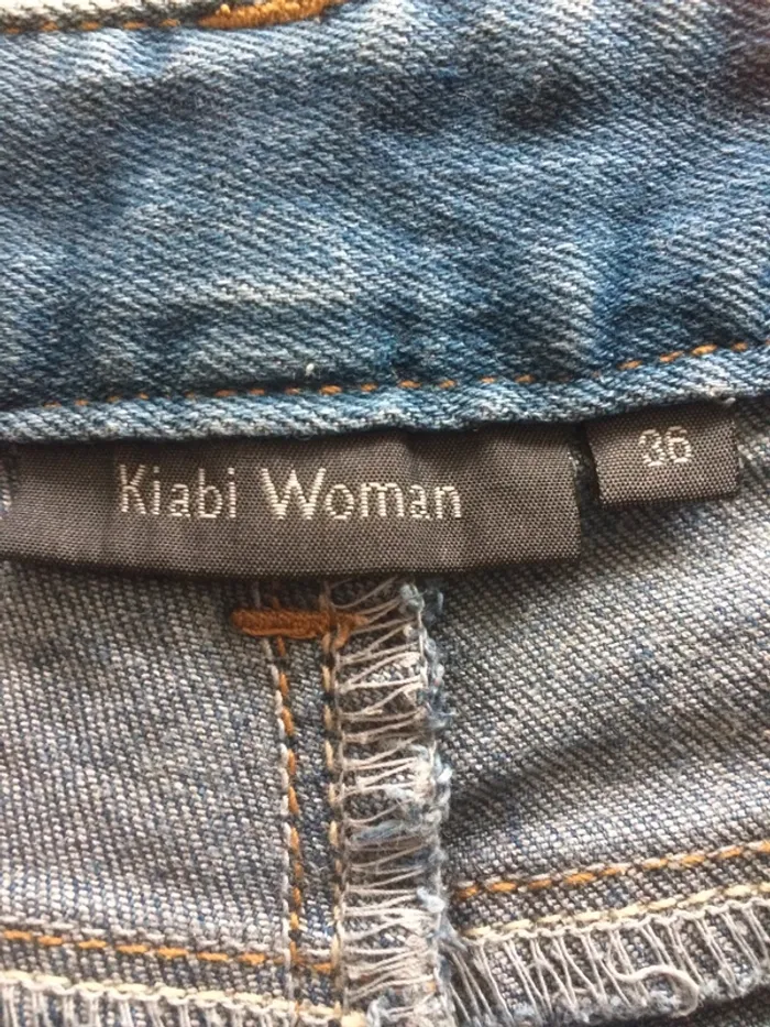 Short en jean Kiabi T.36 - photo numéro 3