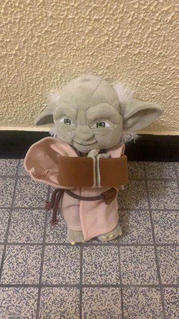 Peluche yoda