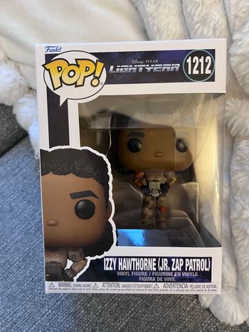 Funko pop izzy hawthorne buzz l’éclair Disney