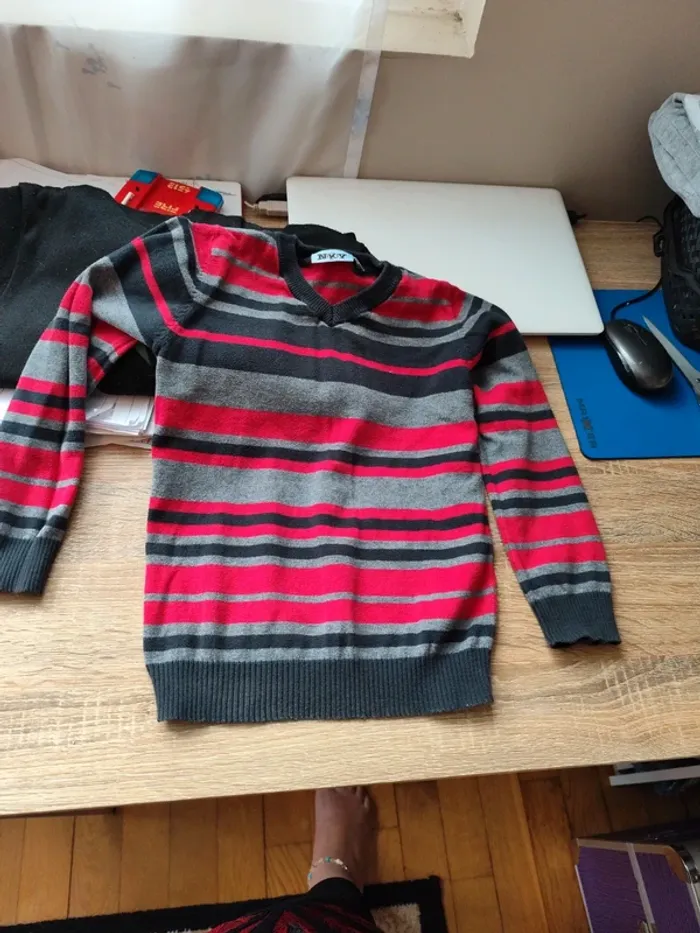 Lot 6 sweats et pulls - photo numéro 8