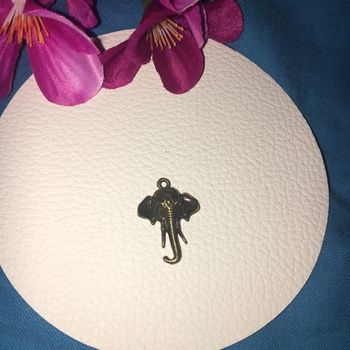 Pendentif fantaisie métal doré vieilli éléphant