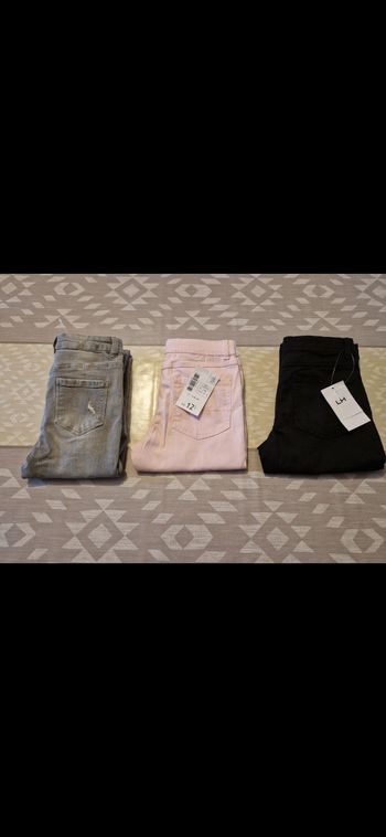 Lot pantalon neuf taille 12 ans
