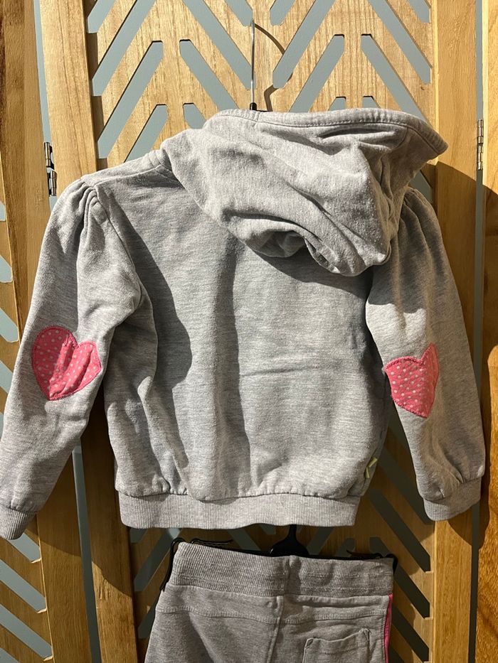 Ensemble sport 3a fille - photo numéro 10