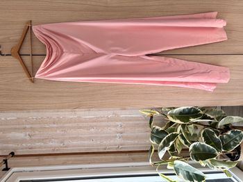 Combinaison bustier satin rose pâle Zara – Taille L