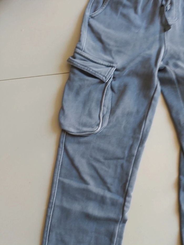 Jogging style cargo qui habite à 10 ans neuf sans étiquette - photo numéro 2