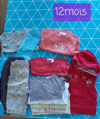 Lot vêtements 12mois fille