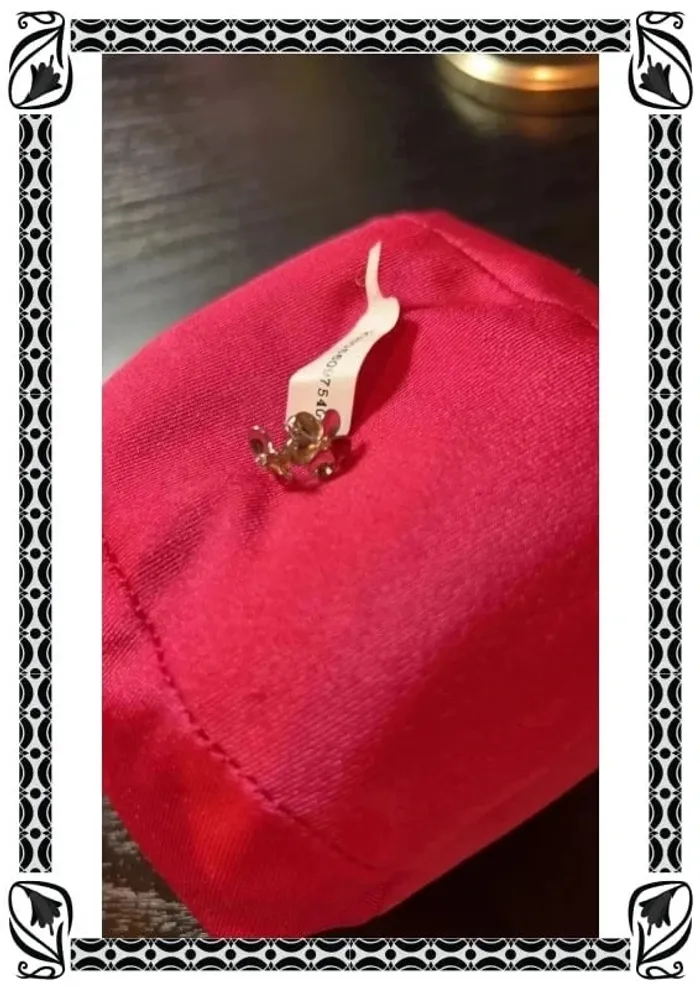 Boucle d’oreille fleur