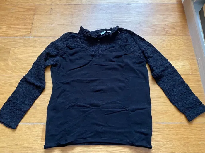 Pull dentelle