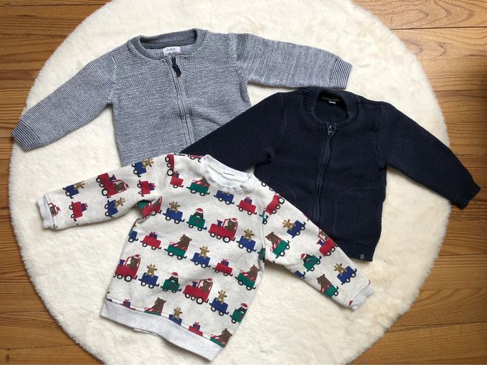 Lot 3 gilets sweat 18 mois