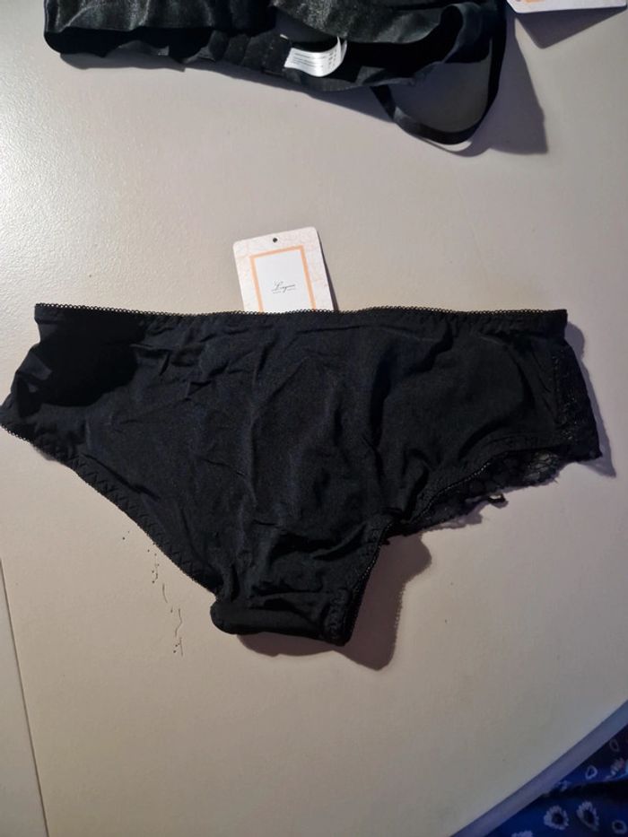 Ensemble Soutien gorge et slip 🖤 - photo numéro 9