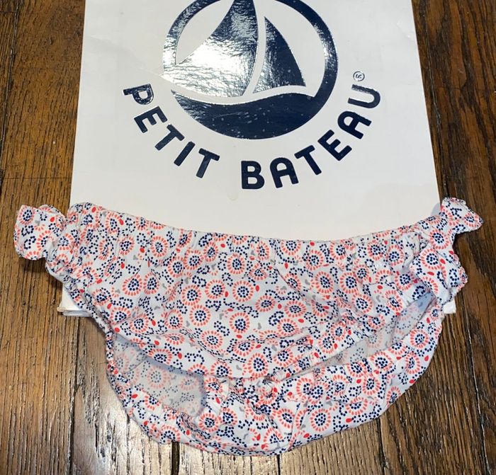 maillot de bain Petit Bateau 12 mois