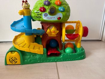 Mon arbre aventures magiques 