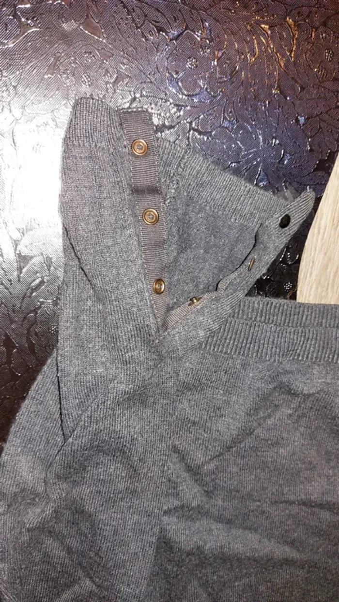 Pull gris foncé - photo numéro 5