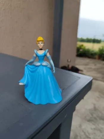 Figurine Cendrillon