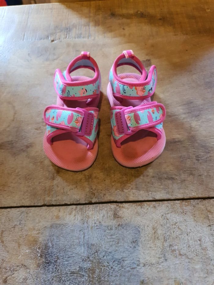 Sandales natation bébé taille 21