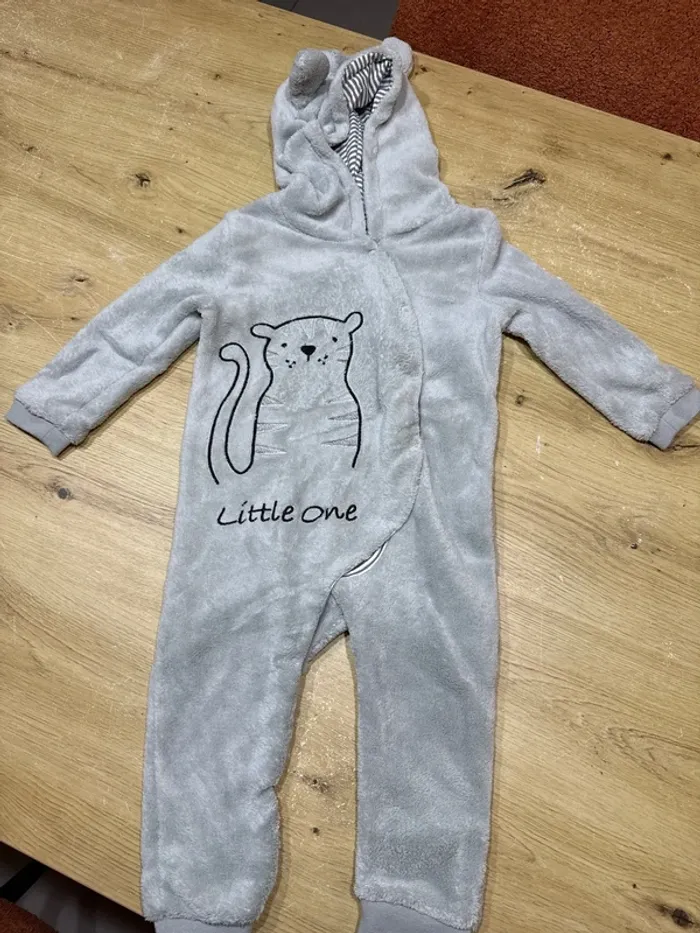Combinaison grise 12 mois