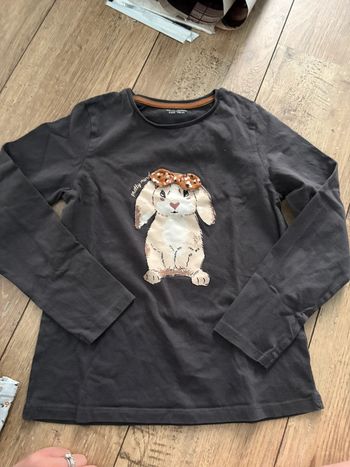 T-shirt manches longues lapin 8 ans