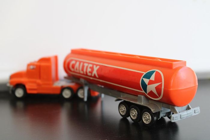 New ray camion tracteur plus remorque citerne - photo numéro 3