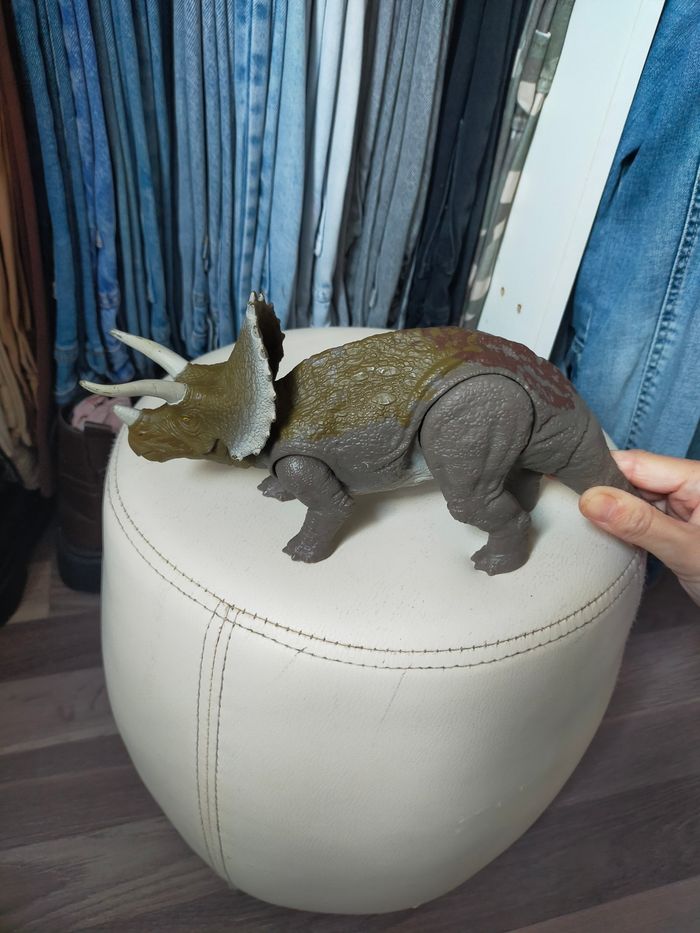 Dinosaure sonore Jurassic park Jurassic word - photo numéro 9