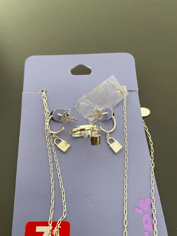 Ensemble bijoux cadenas claire ´s neuf - photo numéro 2