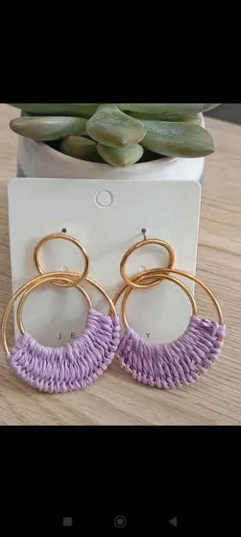 Boucles d'oreilles créoles violettes