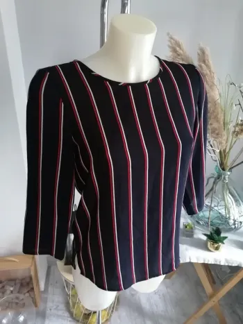 Blouse only 34
