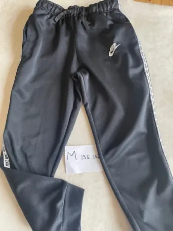 Jogging Nike 137/147 - M - 10/12 ans