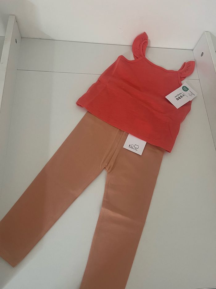 Ensemble 2 ans fille vertbaudet neuf