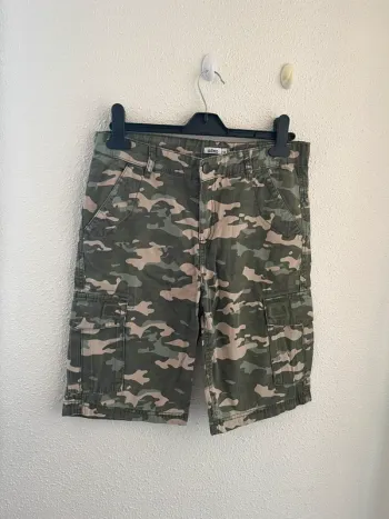 Short 💫Camouflage 💫taille 14 ans 💫