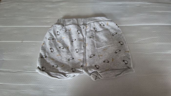 Short garçon 24 mois (83-89 cm) - photo numéro 2